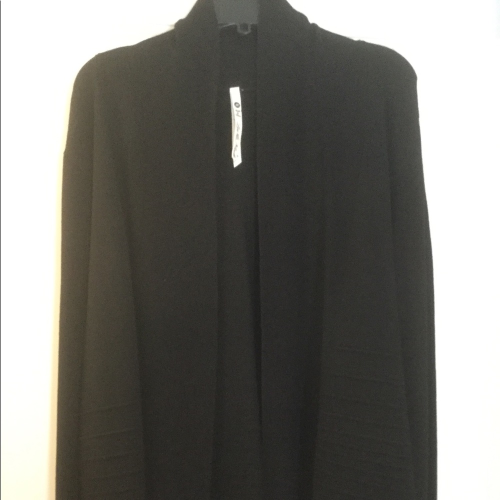 Leo & Nicole - Black shawl collar cardigan